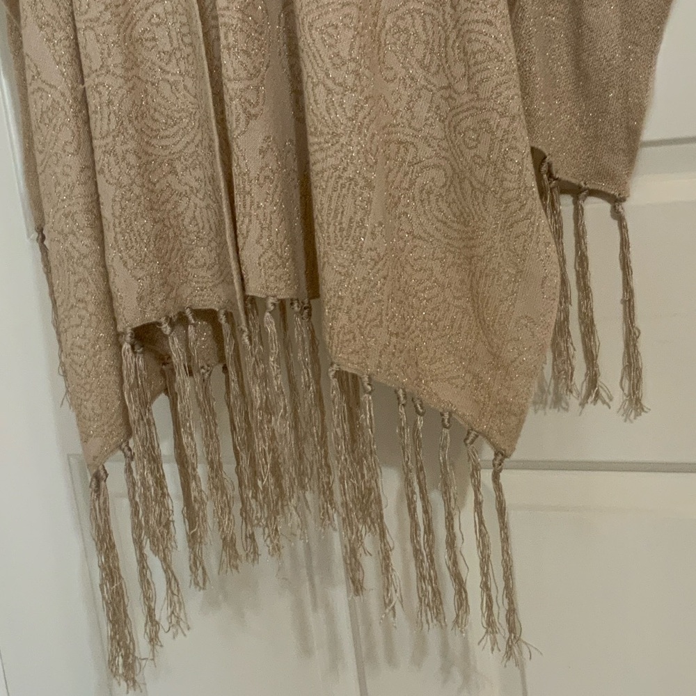 Chico's Gold-Toned Textured Shawl - Picture 4 of 6